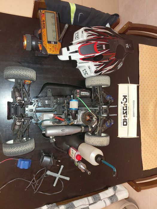 carro telecomandado  kyosho