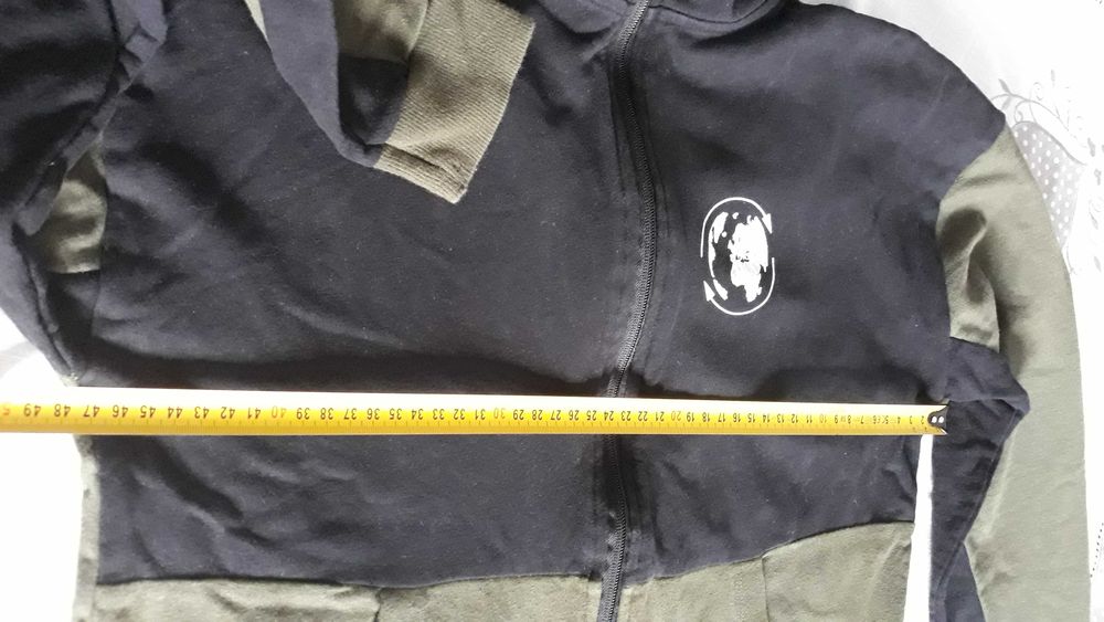 Bluza z kapturem chłopięca rozmiar 158/164