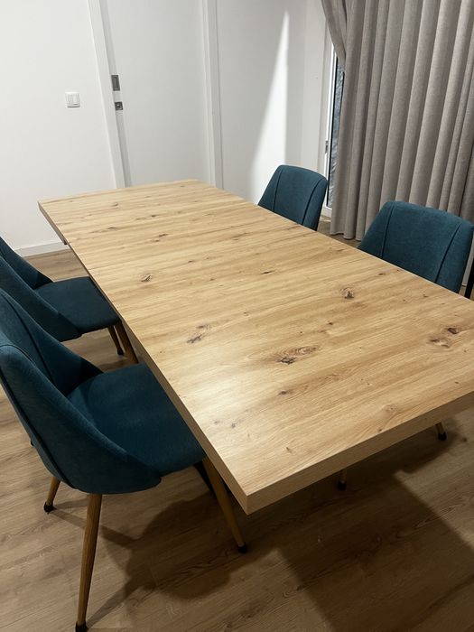 Mesa jantar extensível + 4 cadeiras - excelente estado