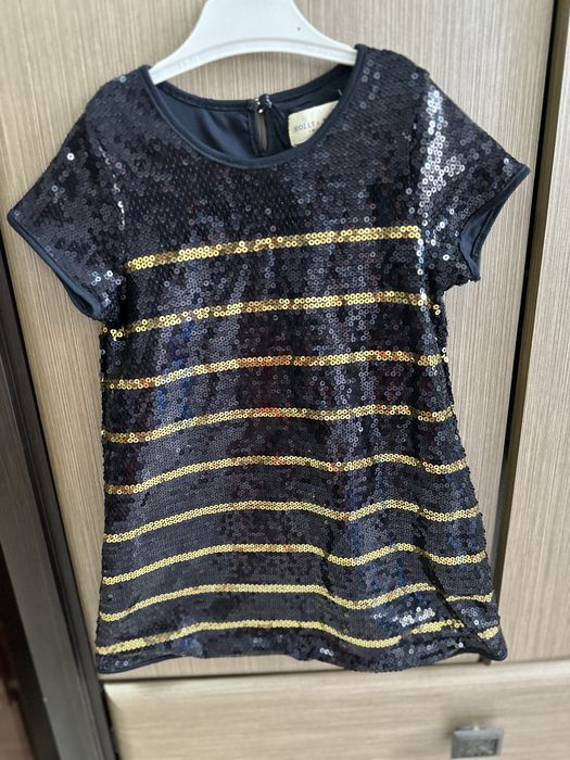 Сукня з паєтками