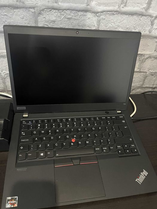 Sprzedam laptop Lenovo ThinkPad T14 + Stacja dokująca - jak nowy