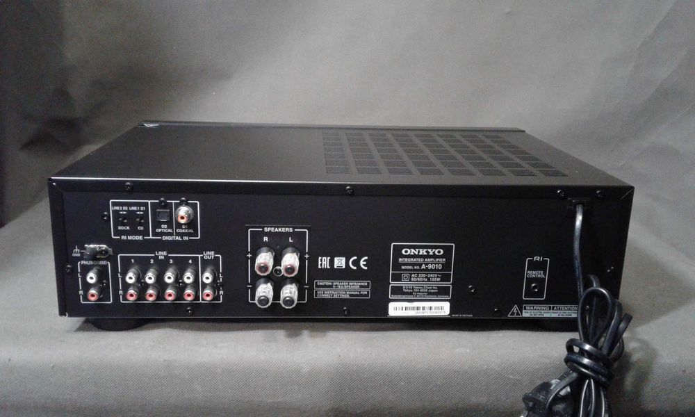 ONKYO A-9010, pilot ,wzmacniacz stereo