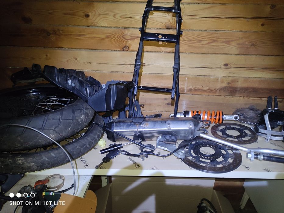 КТМ адвенчер 1190 .  КТМ Adventure 1190 по запчастям.