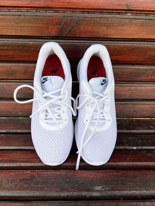 Кросівки Nike Tanjun білі Unisex 41 р. оригінал