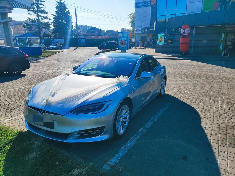 Унікальне весільне авто