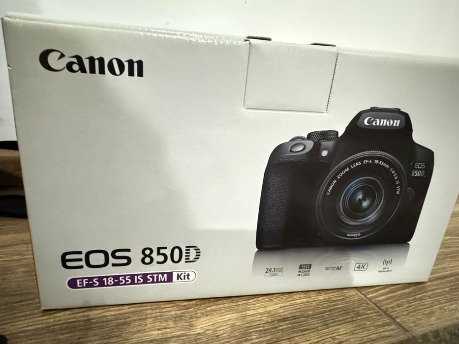 Lustrzanka Canon EOS 850D