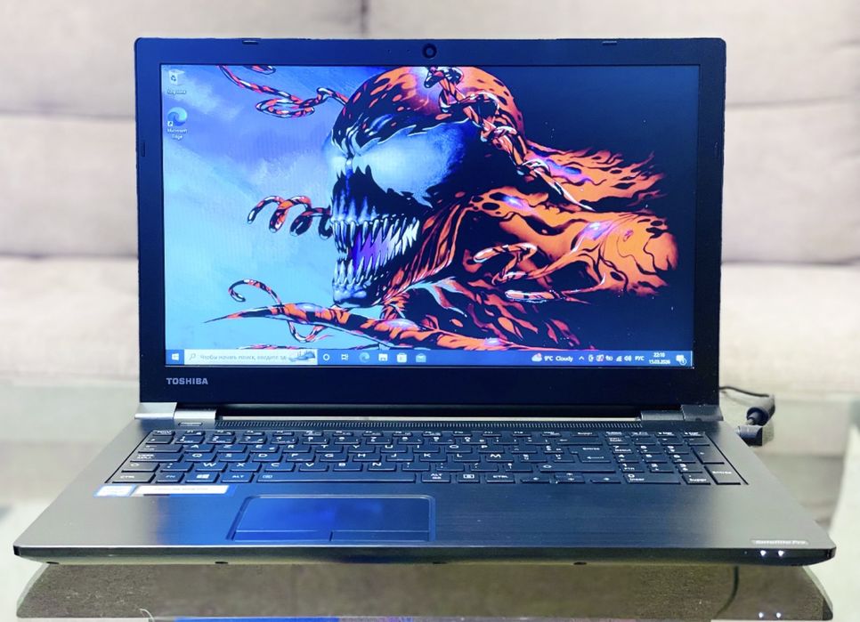 Toshiba R50/ i3-6006U/2.0 GHz/8 ГБ/SSD 128/HD Graphics