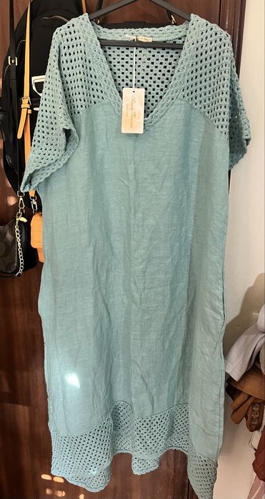 Vestido longo com crochê