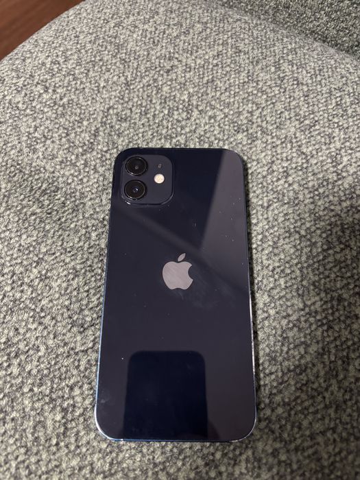 iPhone 12 (64gb)