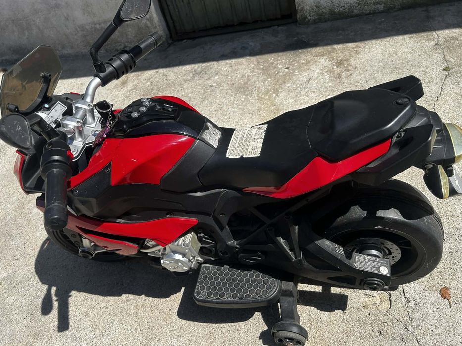 Mota criança elétrica BMW