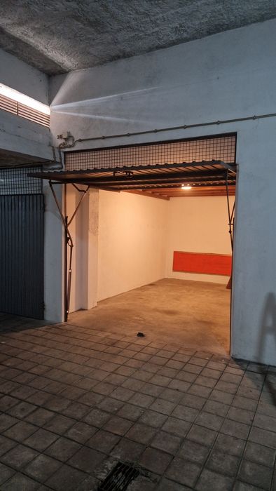 Garagem para arrendar alugar