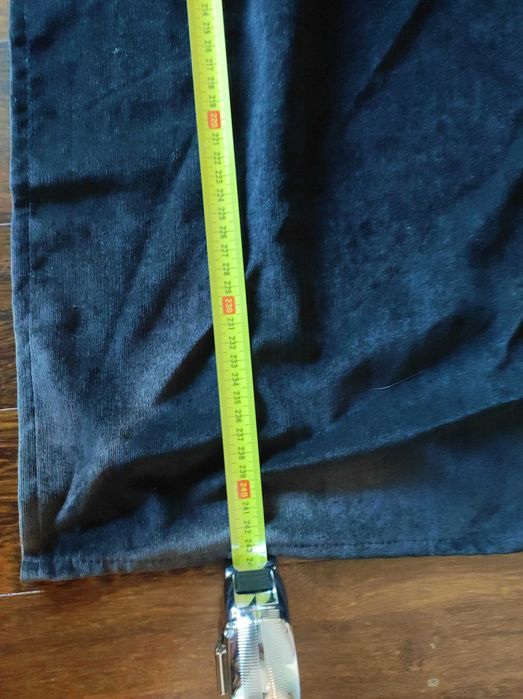 Cortina preta bloqueia sol