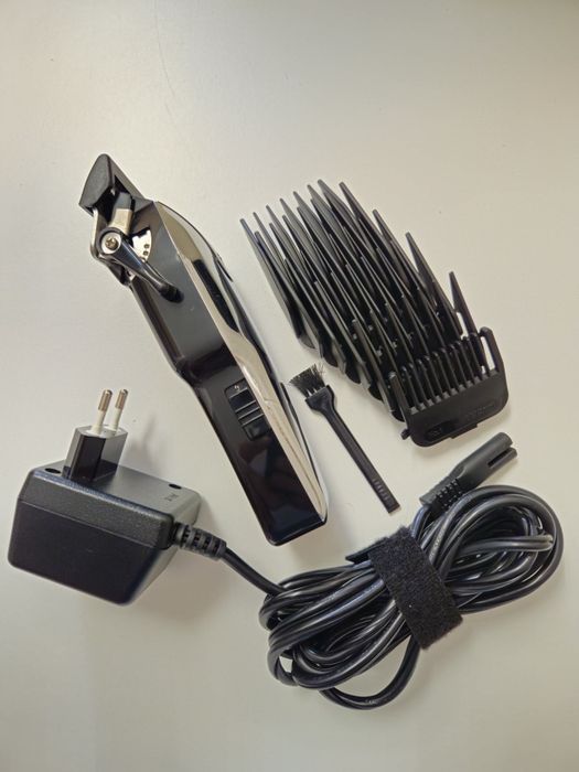 Máquina de Corte de Cabelo