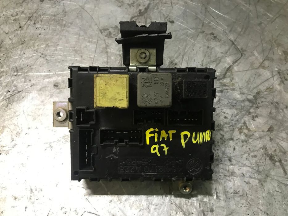 CAIXA DE FUSIVEIS FIAT PUNTO 176 95-99 46412170
