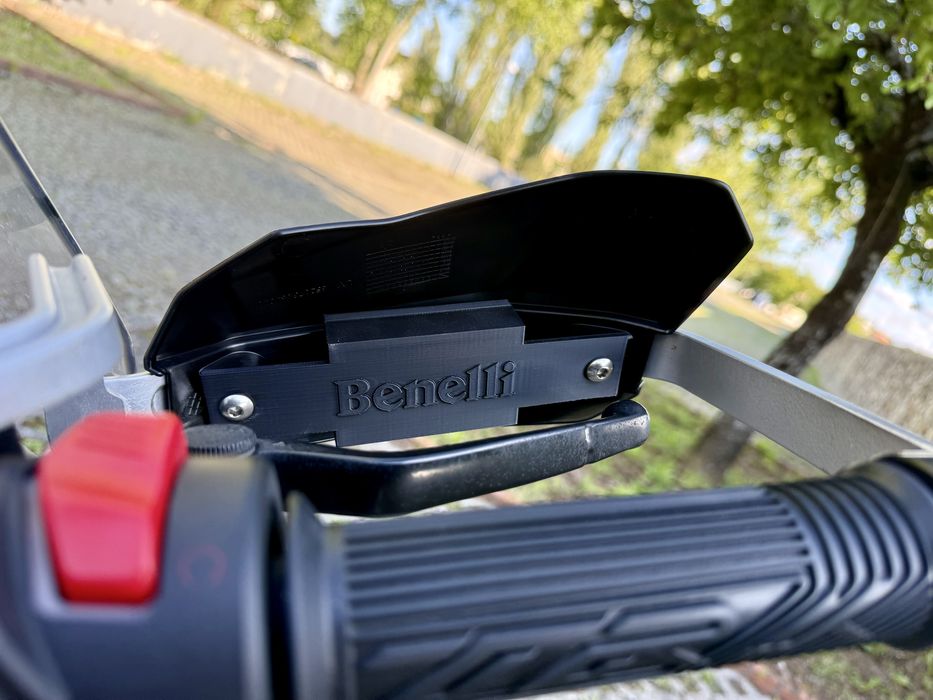 Benelli Trk 502x