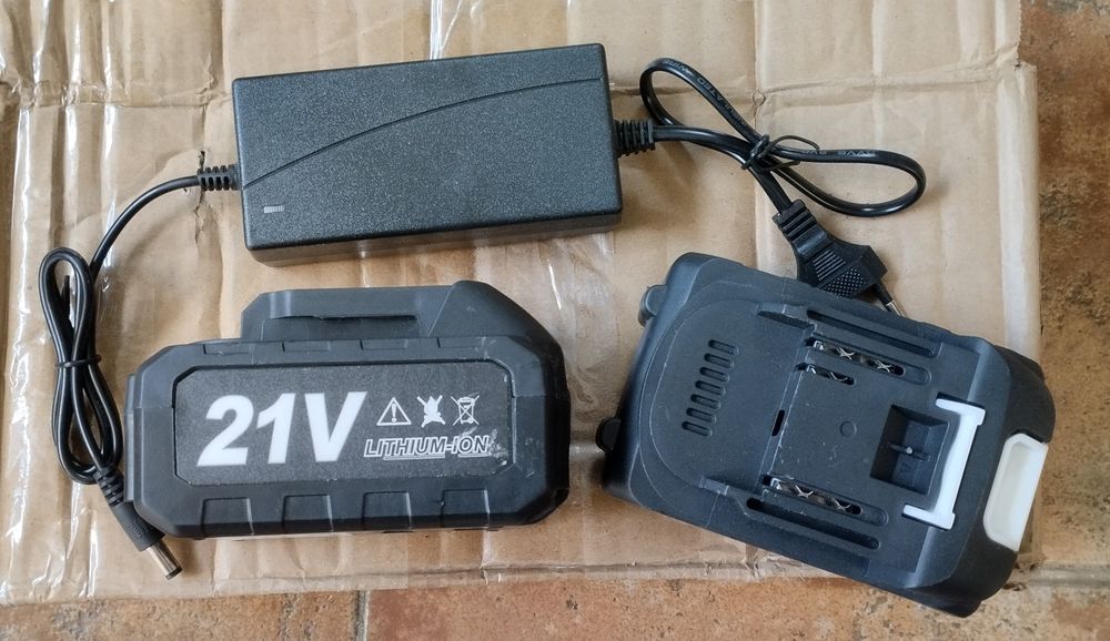 Rebarbadora a bateria Nova