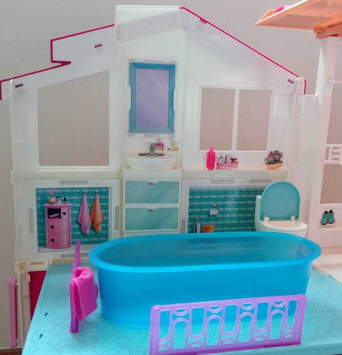 Casa da Barbie (28x72,6x38)