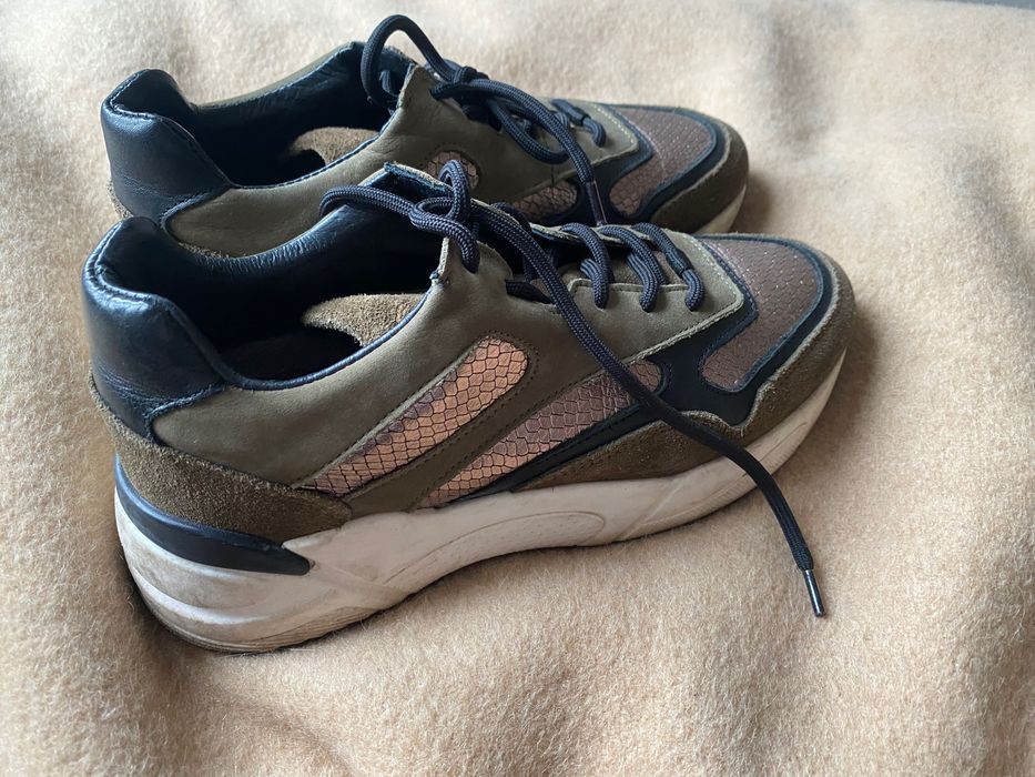 Buty adidasy Wojas rozm 39 super skórka
