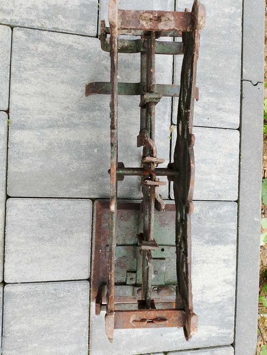 Stara zabytkowa waga
