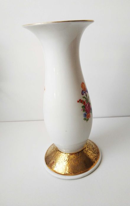 Ваза для цветов на ножке. Германия