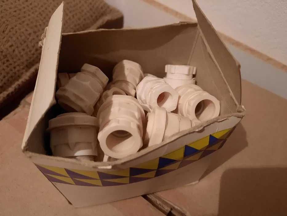 Material eléctrico (conjunto da foto)