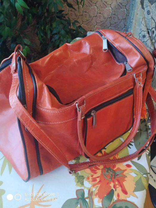 Сумки женские кожаные новые производства Тунис