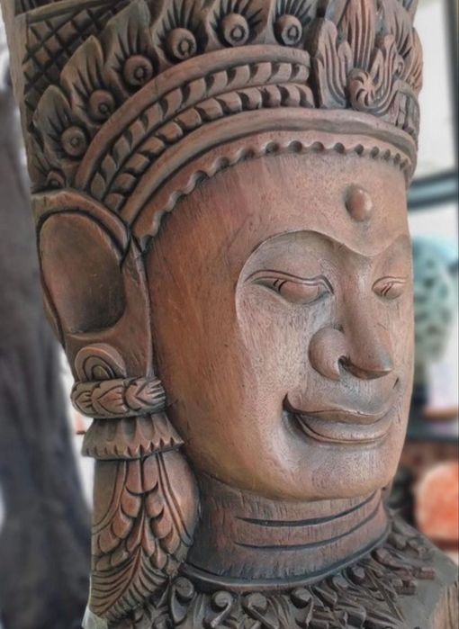 Escultura tronco maciço