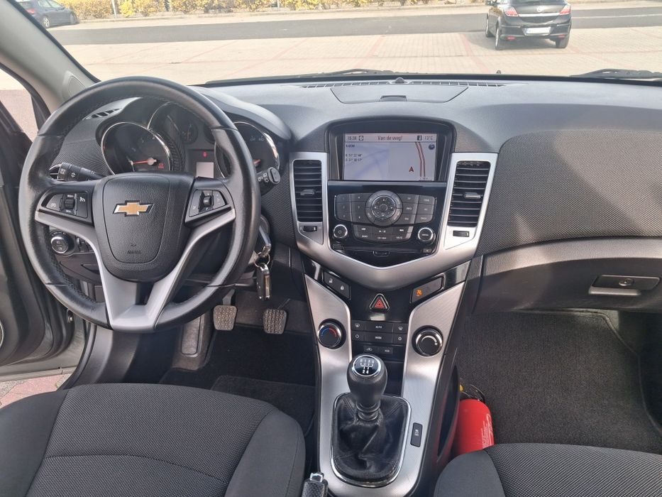 Chevrolet Cruze 2011r 1.8benz sprowadzony zarejestrowany w Polsce klimatronik ,idealny do lpg