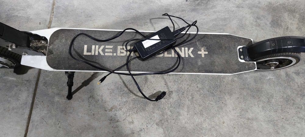 Електросамокат Like.Bike Blink Plus (White): 4 700 грн. - Детский