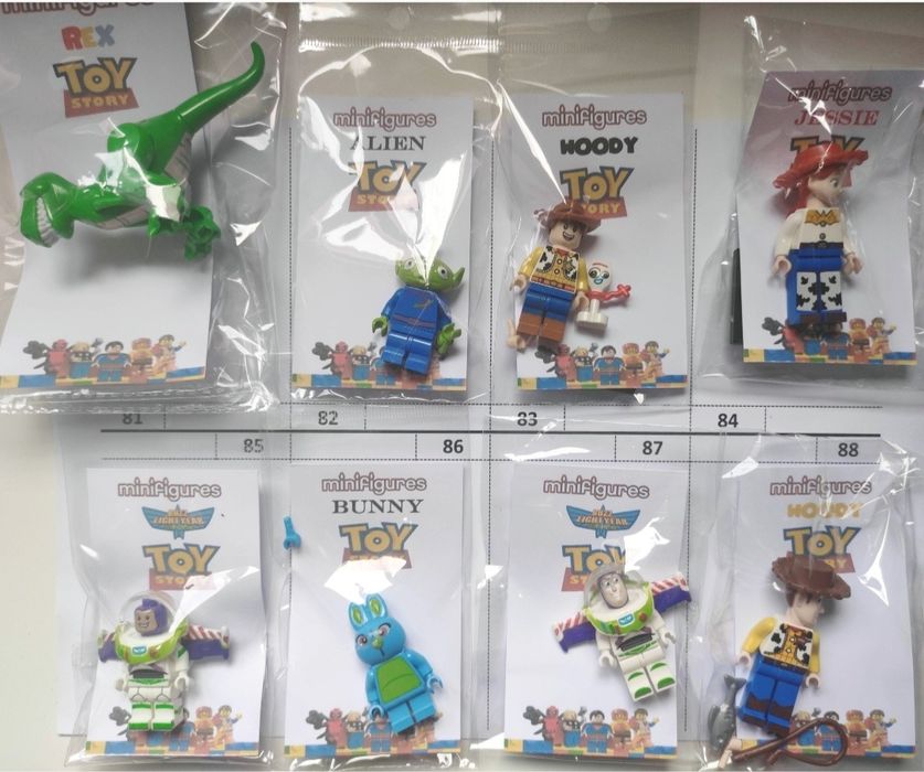 2/5 Mini Figures: Ronaldo, Toy Story, Pokémon, Batman, Riddler, Flash, Penguin64751209539970122