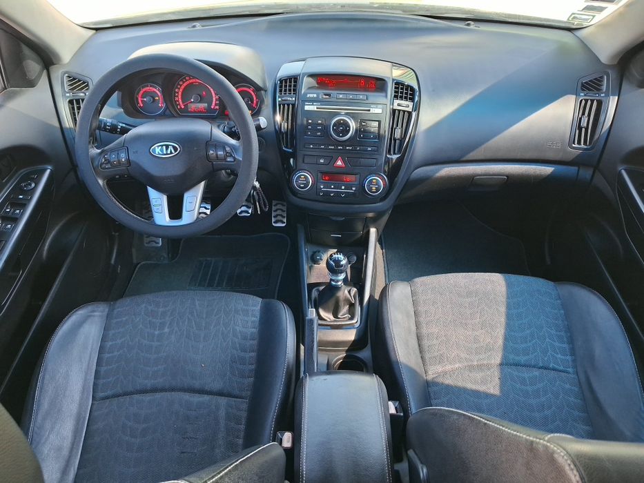 Kia ceed sw 1.6crdi 2011