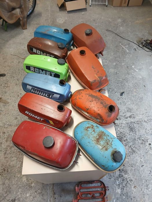 Schowek puszka boczki Romet 200 205 lagi błotnik widelec wahacz siedze