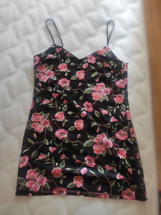 Мини платье с вышивкой