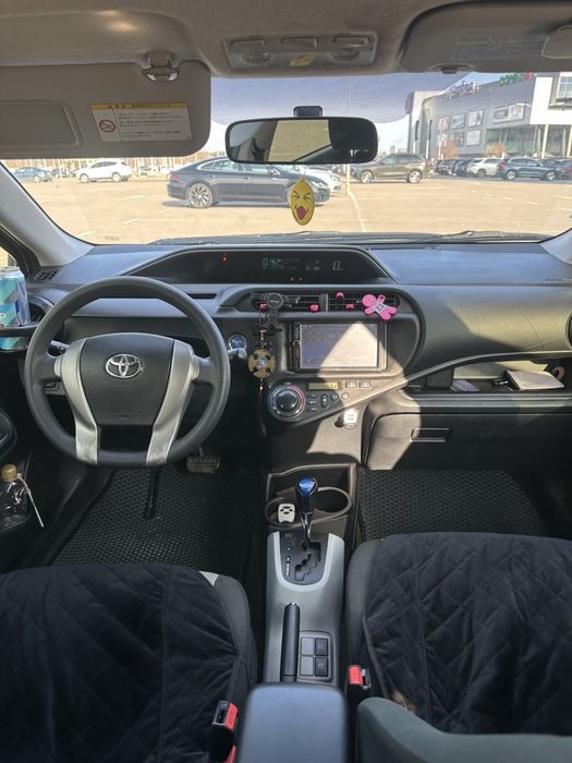 Toyota Aqua 2014 рік