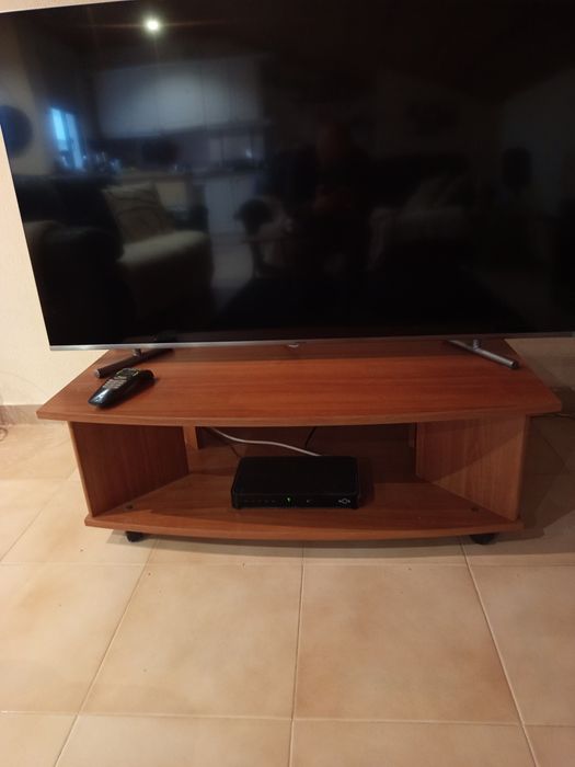 Móvel TV como novo