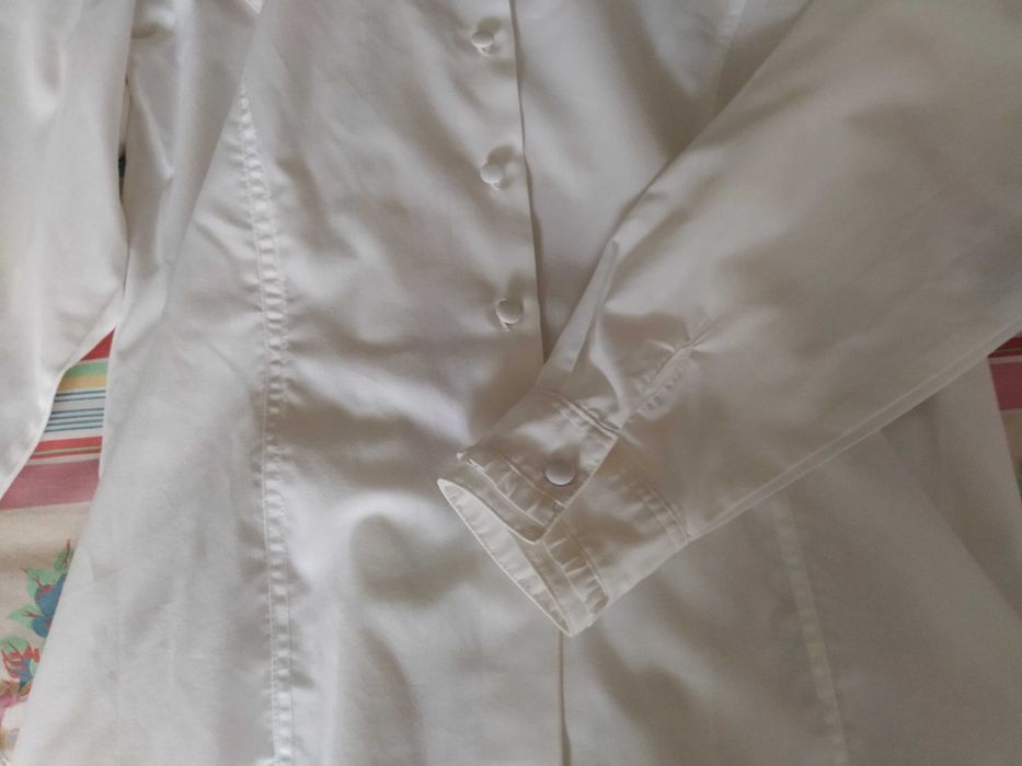 Gloss Eiko Paris c/oferta Camisa branca senhora 38/M