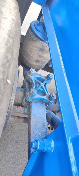 Контейнеровоз під 20 футовий контейнер