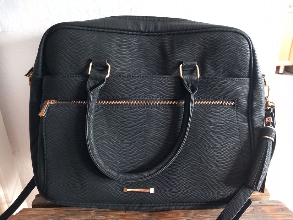 Torba podróżna z miejscem na laptopa Parfois.