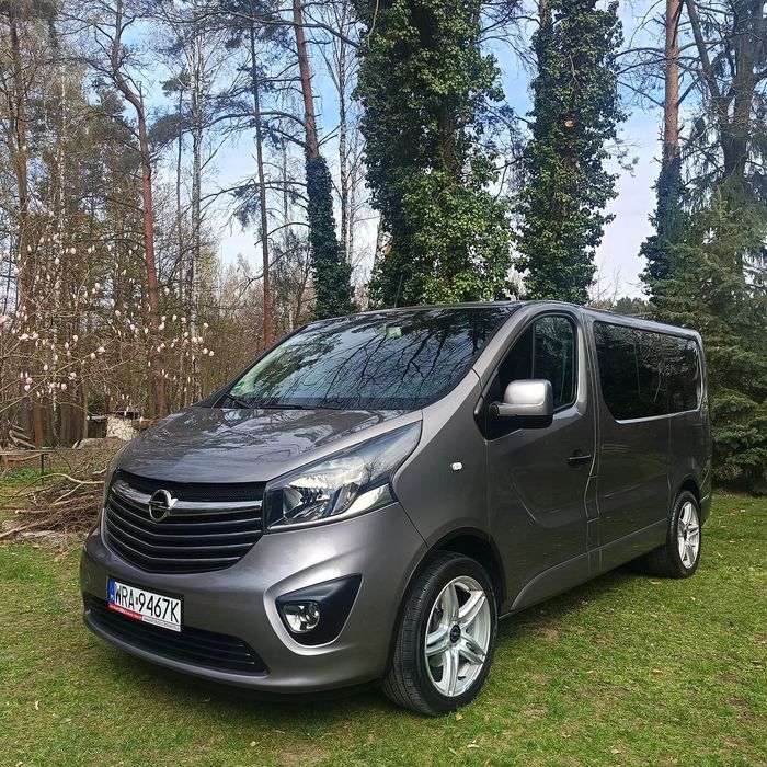 Opel Vivaro OPEL Vivaro 8 Osób