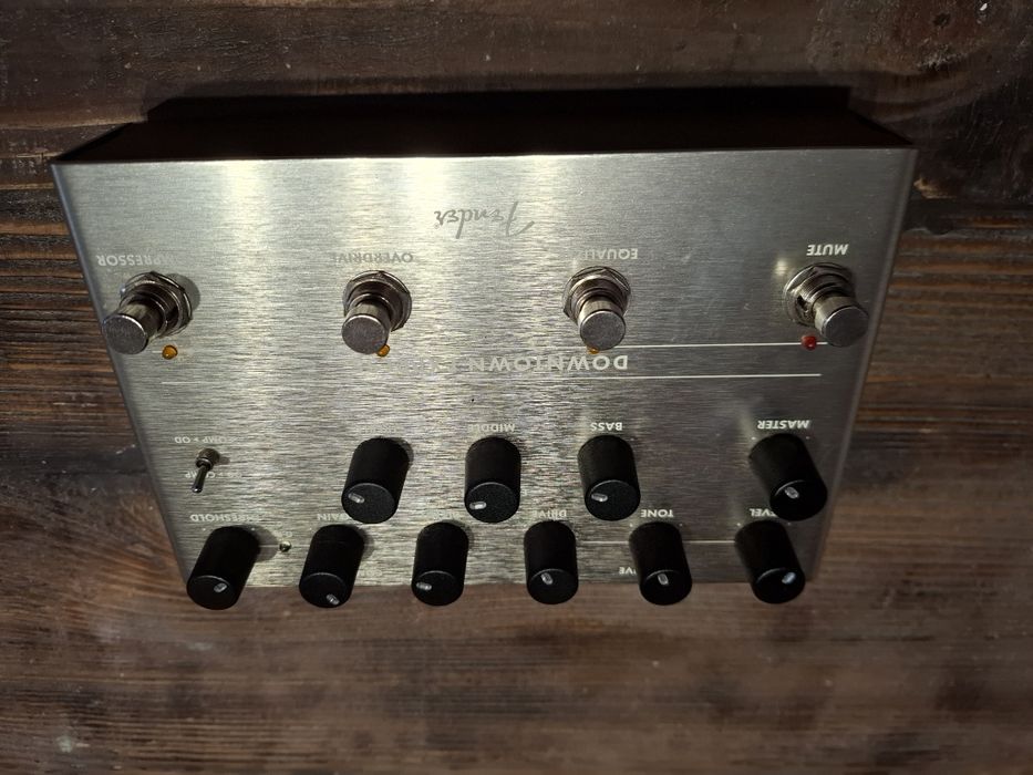 Efekt basowy Fender Downtown Express