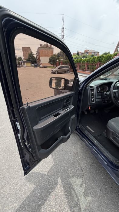 Dodge RAM 1500 2016 VIN 1C6RR6FG7GS233772 фото оголошення 8 з 17
