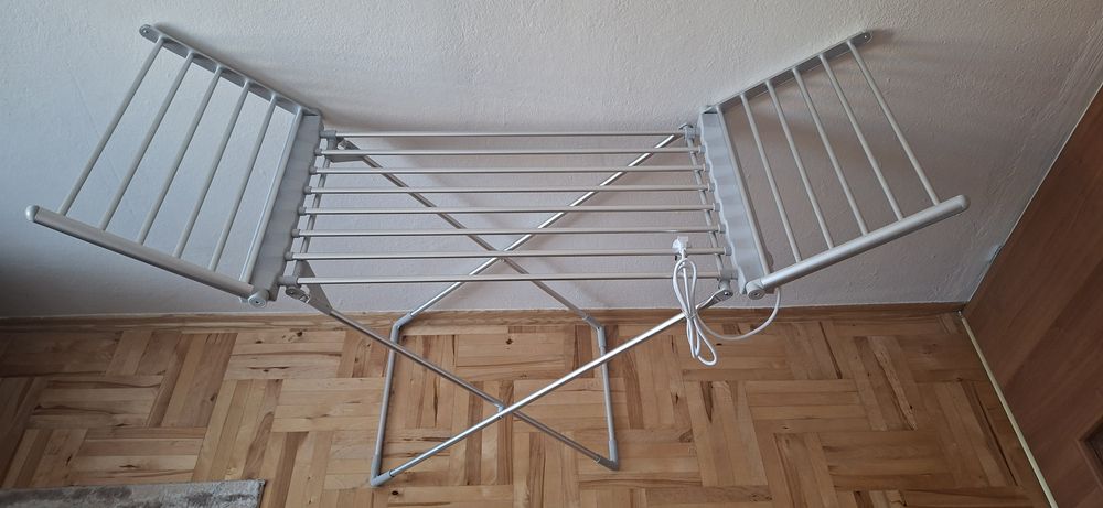 Elektryczna suszarka do ubrań