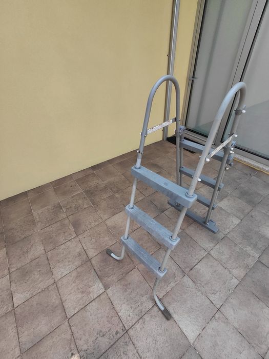 Escada para piscina