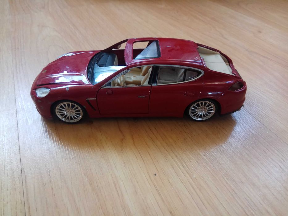 Модель Porsche Panamera S 1:24 MSZ звук, свет