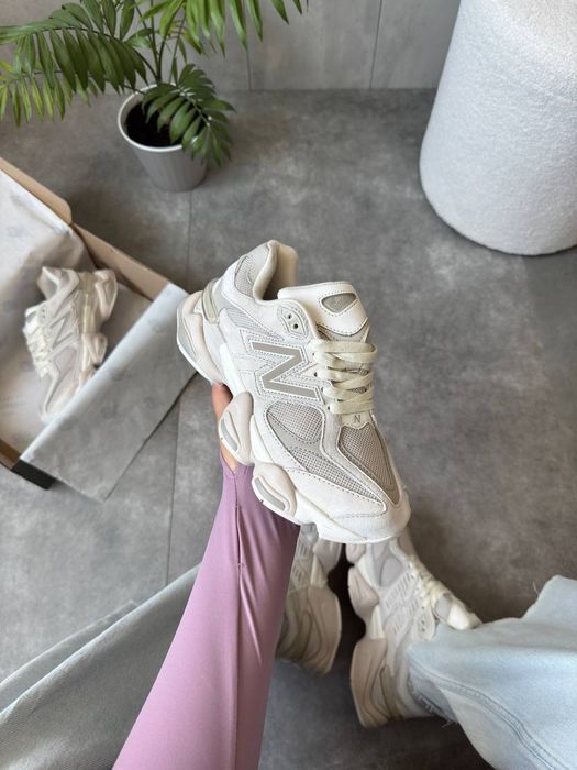 New Balance 9060 Light Beige Moonbeam
