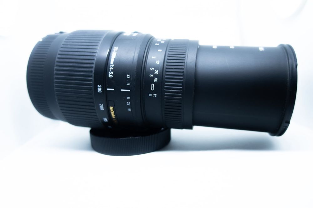 Lente Sigma DG 70-300mm