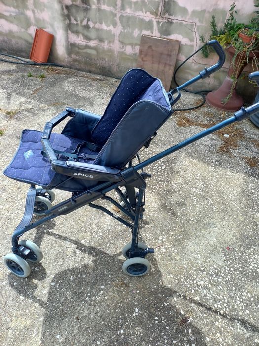 Carrinho de bebé em segunda mão