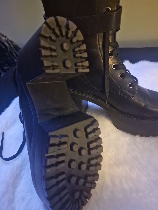 Jesienne zimowe buty