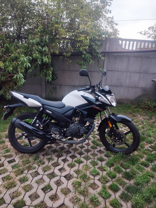 Motocykl Yamaha YS125  rocznik 2020