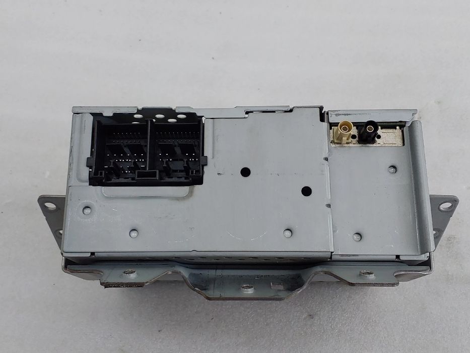 Rádio / auto-rádio FORD Transit Connect II (V408)